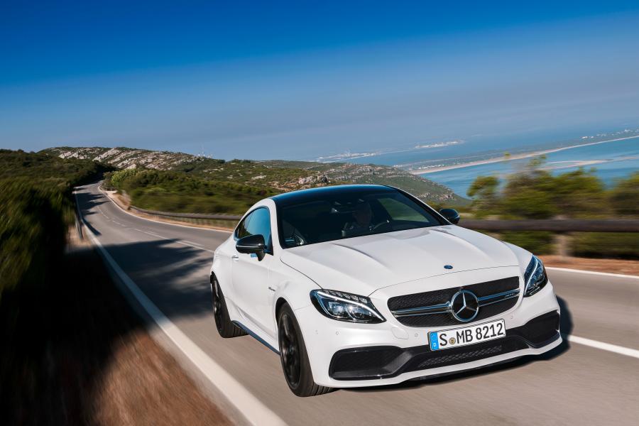  Mercedes-AMG C63 S Coupe 2015 года  (фото 26 из 40)